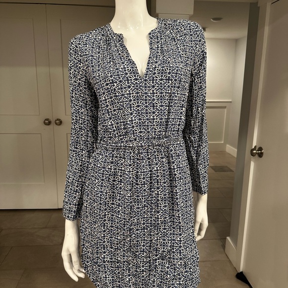 LOFT Dresses & Skirts - Ann Taylor Loft Dress